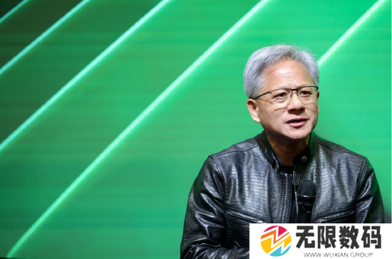 黄仁勋：AI在某些方面比人类强1000倍 但永远无法取代人类